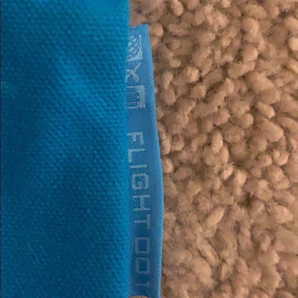 Flight 001 pouch - Picture 3 of 16